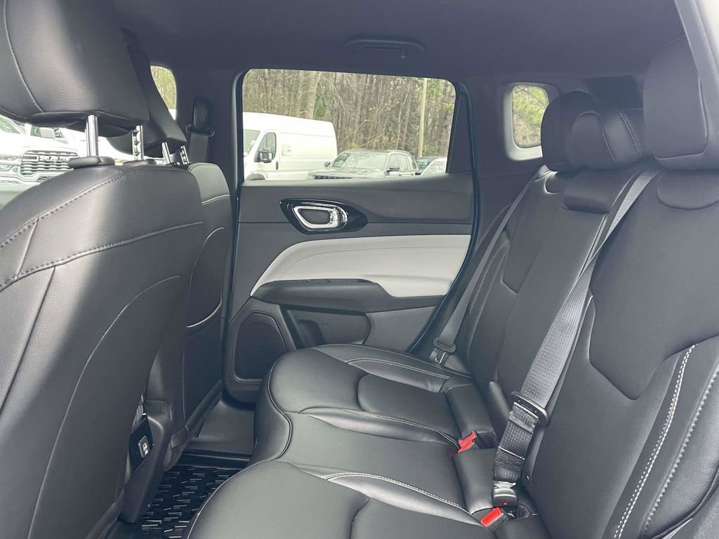 New 2026 Jeep Compass Limited image 21