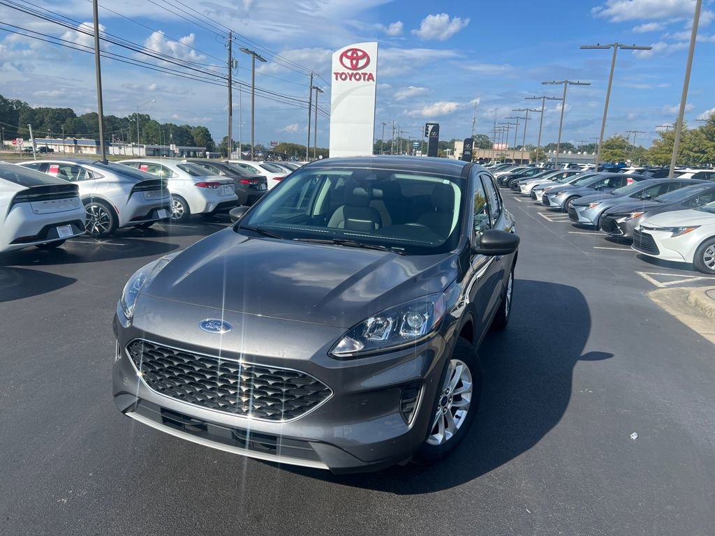 Used 2022 Ford Escape SE