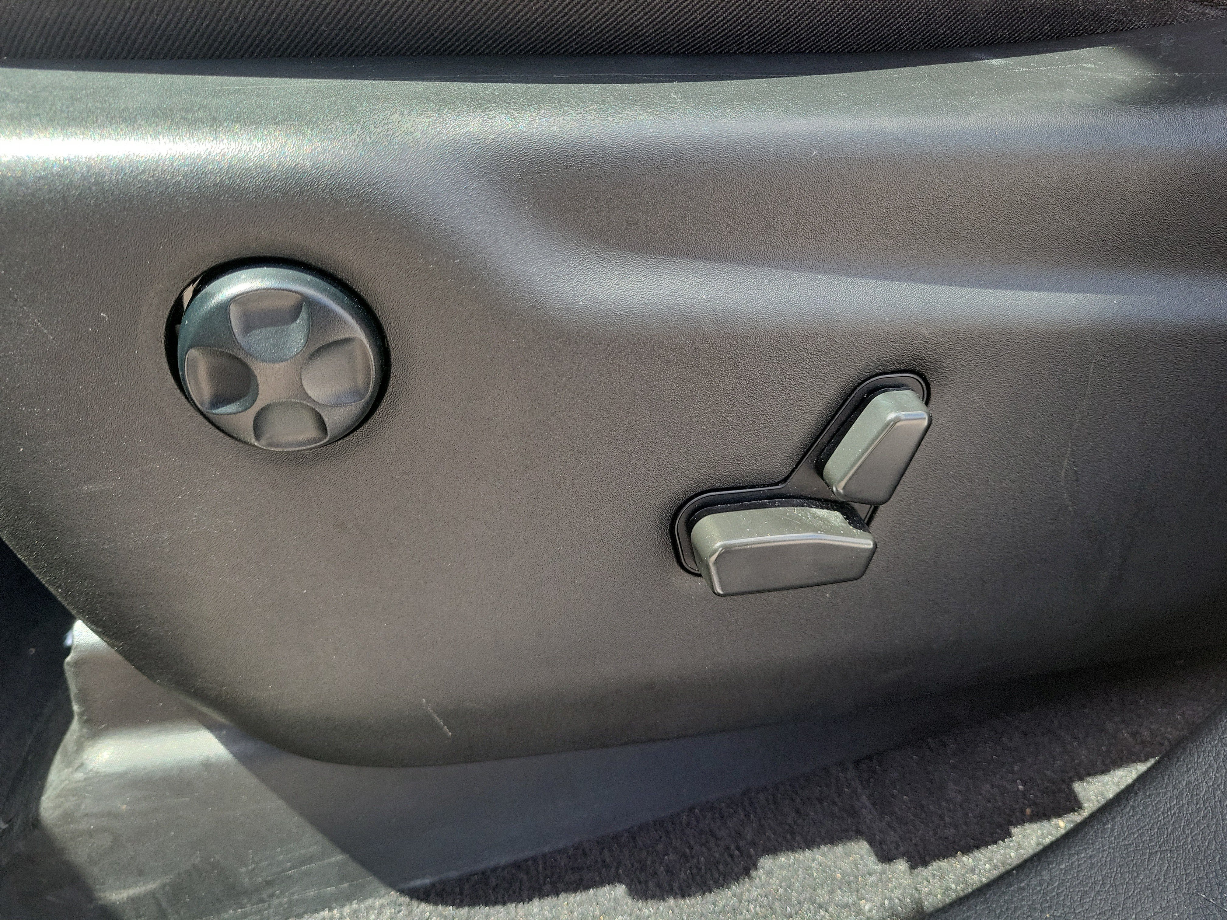 Used 2022 Dodge Durango R/T RWD image 15
