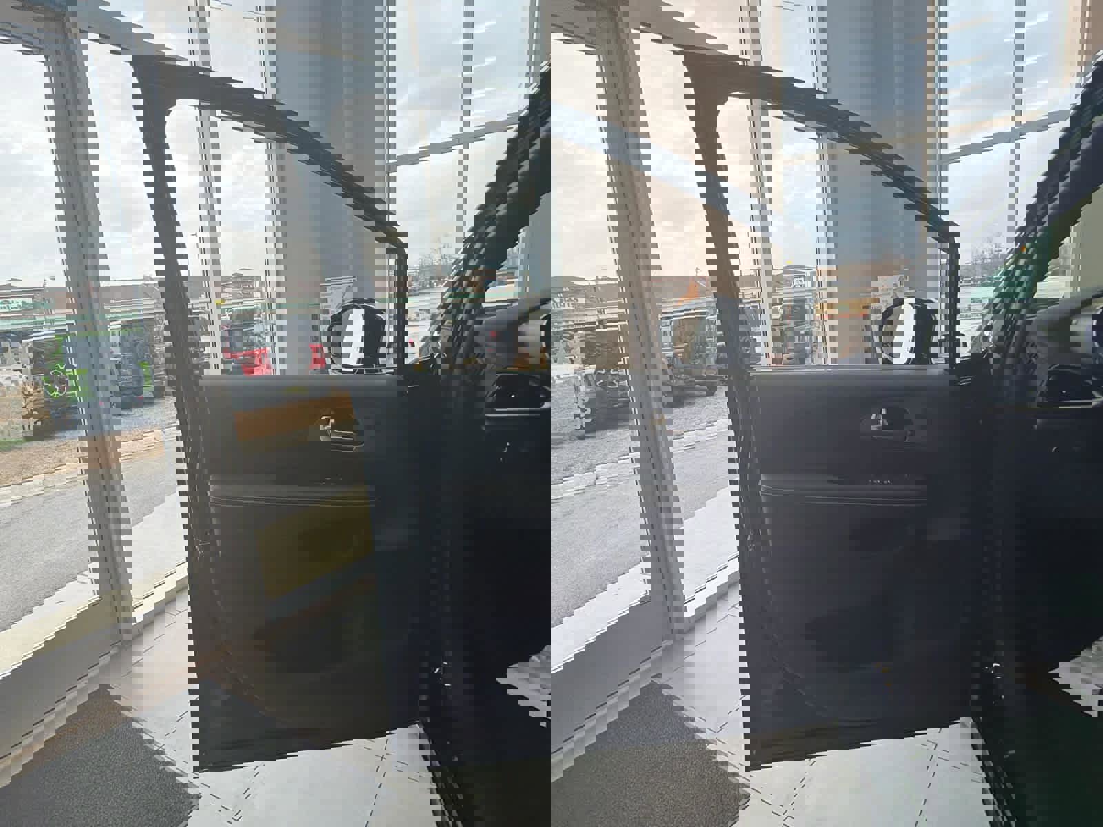 New 2026 Chrysler Pacifica Select image 44