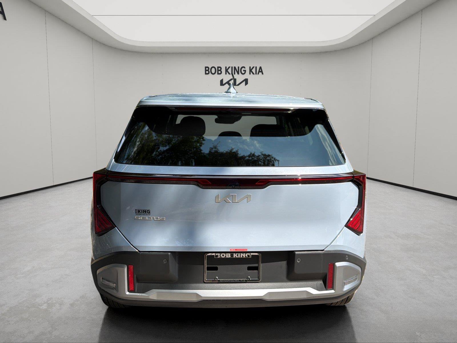 New 2027 Kia Seltos S FWD image 4
