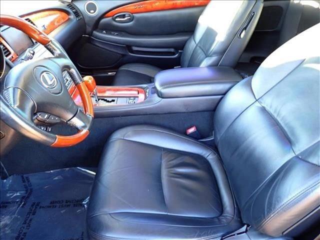 Used 2005 Lexus SC 430 Convertible image 9
