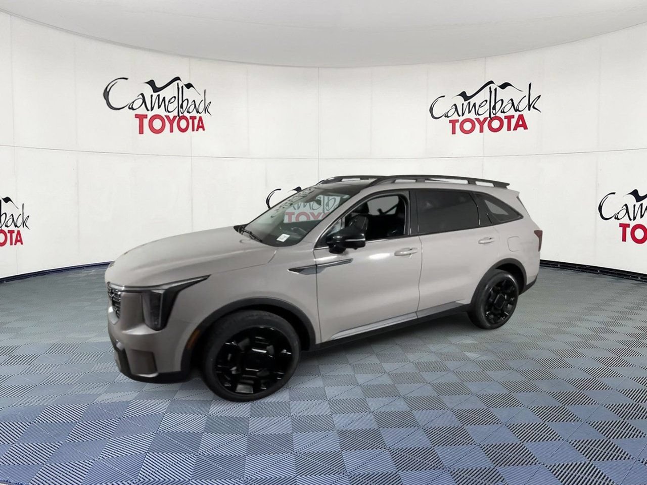 Used 2025 Kia Sorento SX AWD/4WD image 7