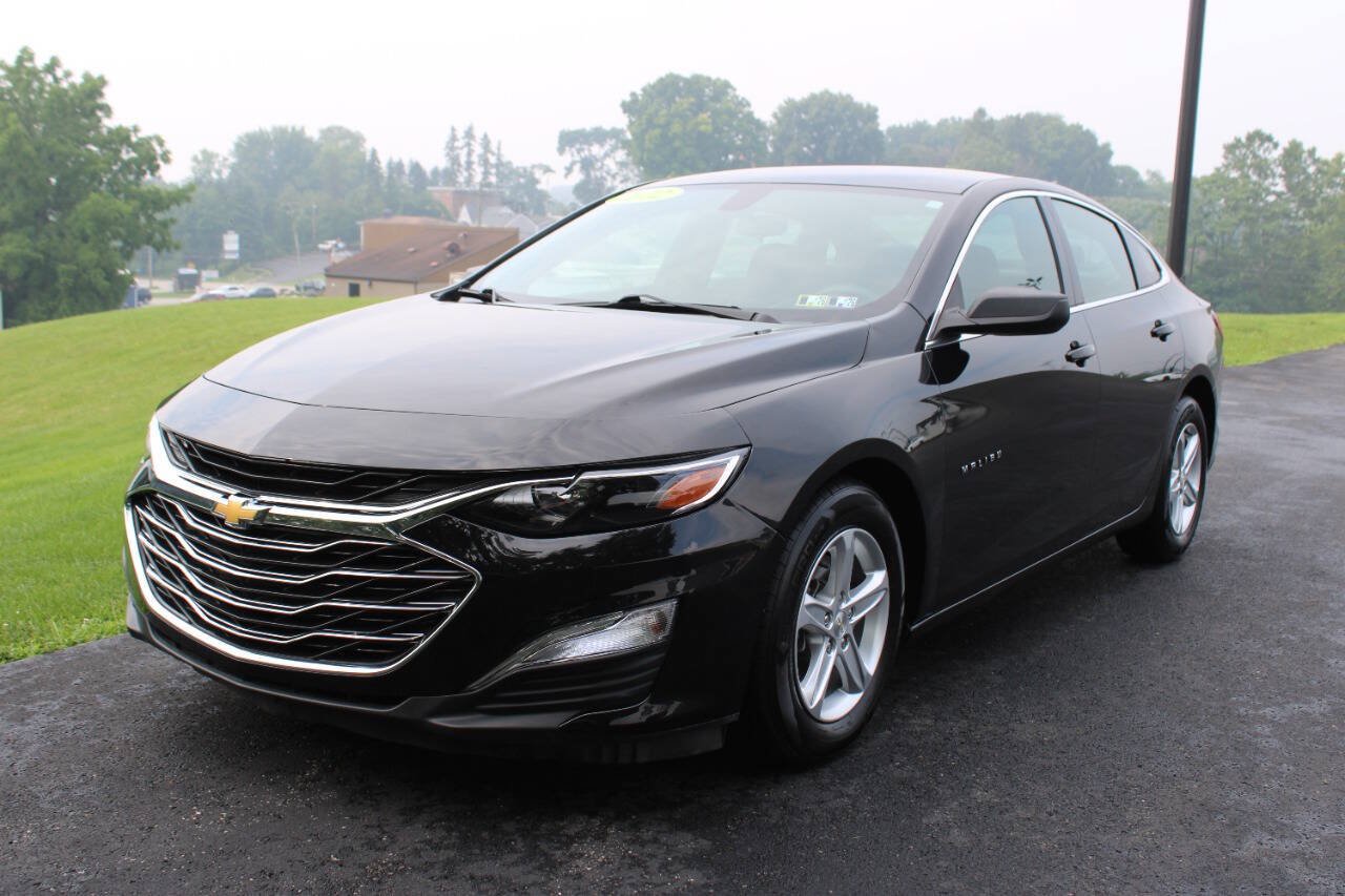 Used 2022 Chevrolet Malibu LS FWD image 3