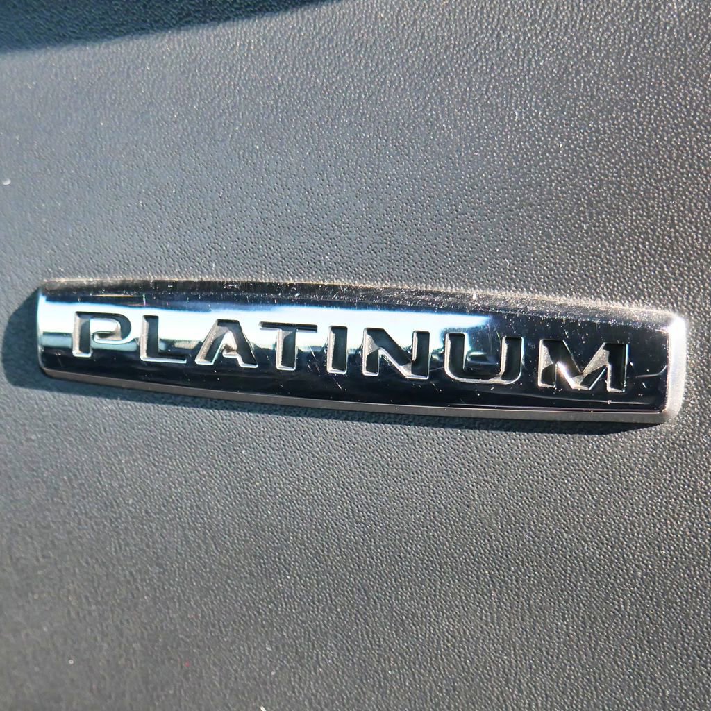 Used 2021 Ford F350 Platinum AWD/4WD image 7