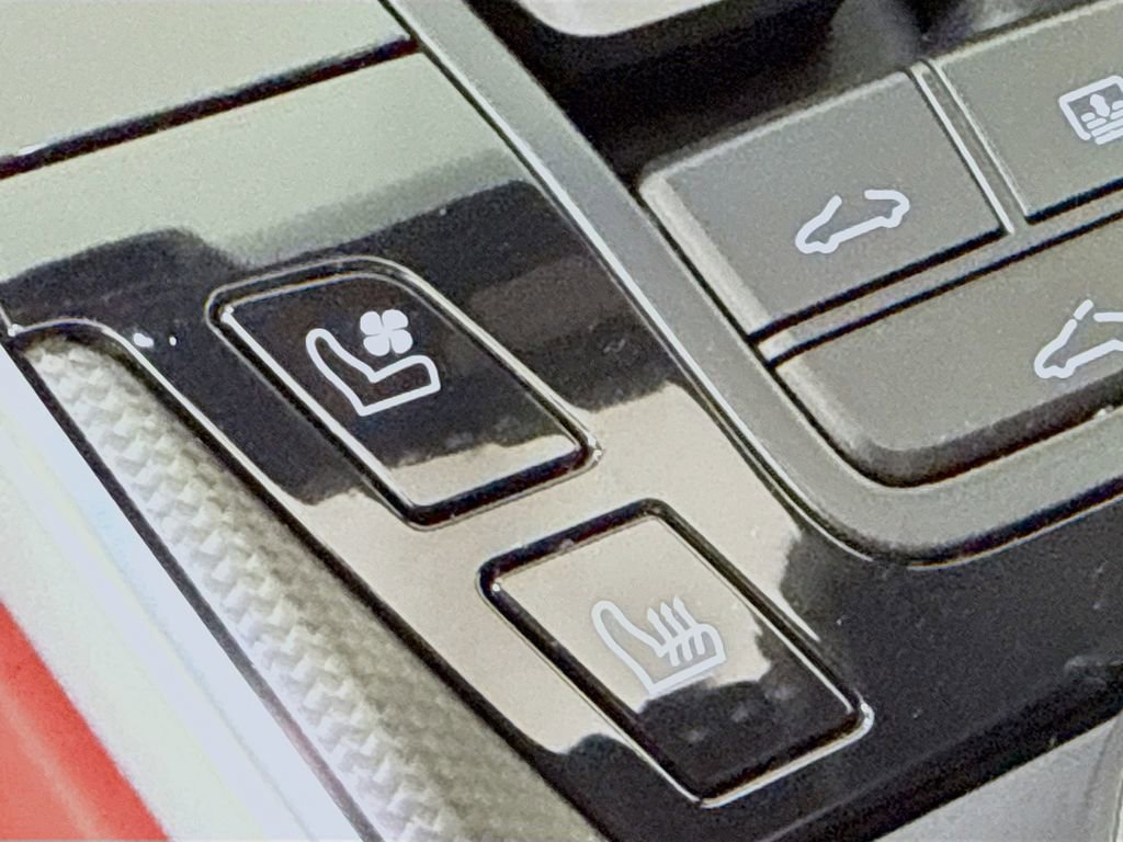 Certified 2020 Porsche 911 Carrera 4S AWD/4WD image 22