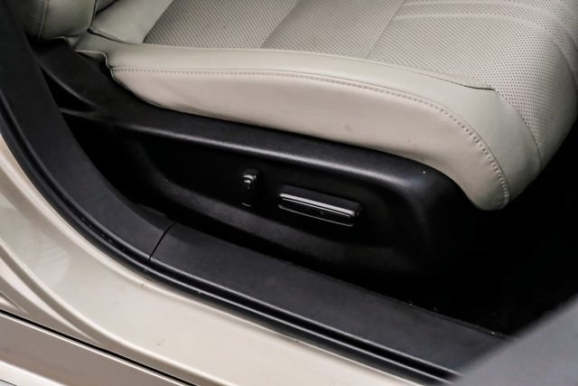 Used 2018 Honda Accord Touring image 48
