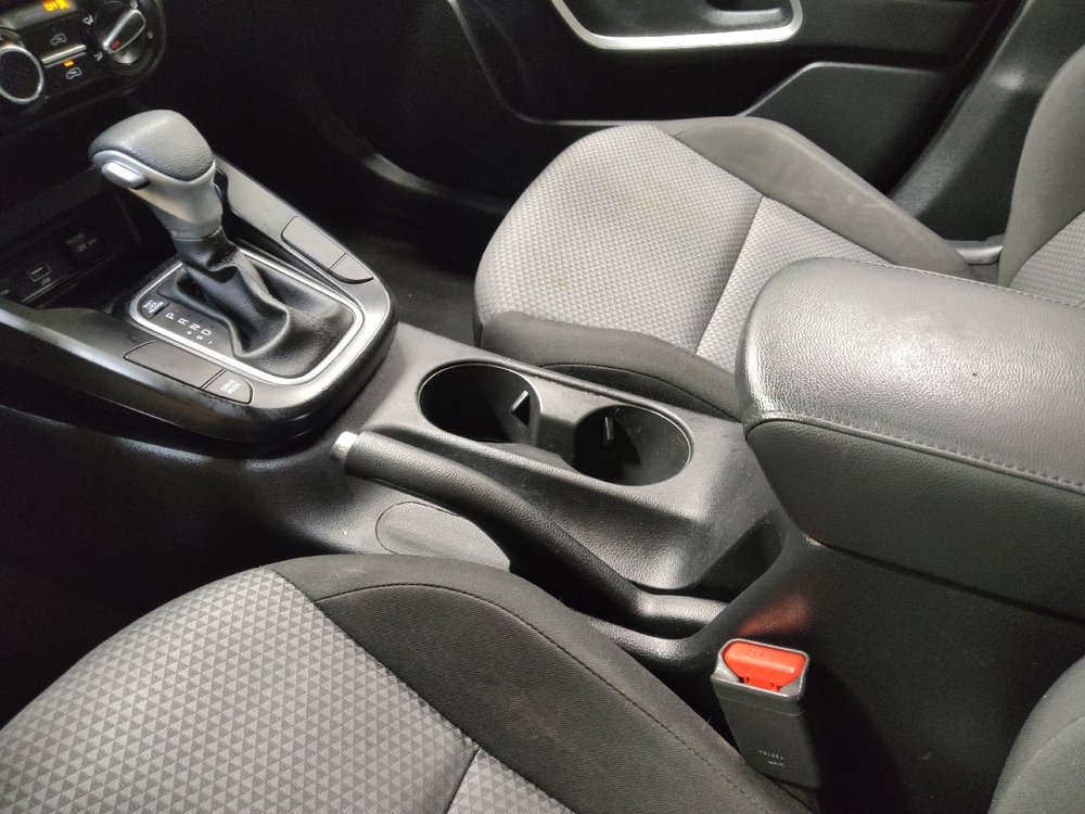 Used 2021 Kia Soul LX FWD image 26