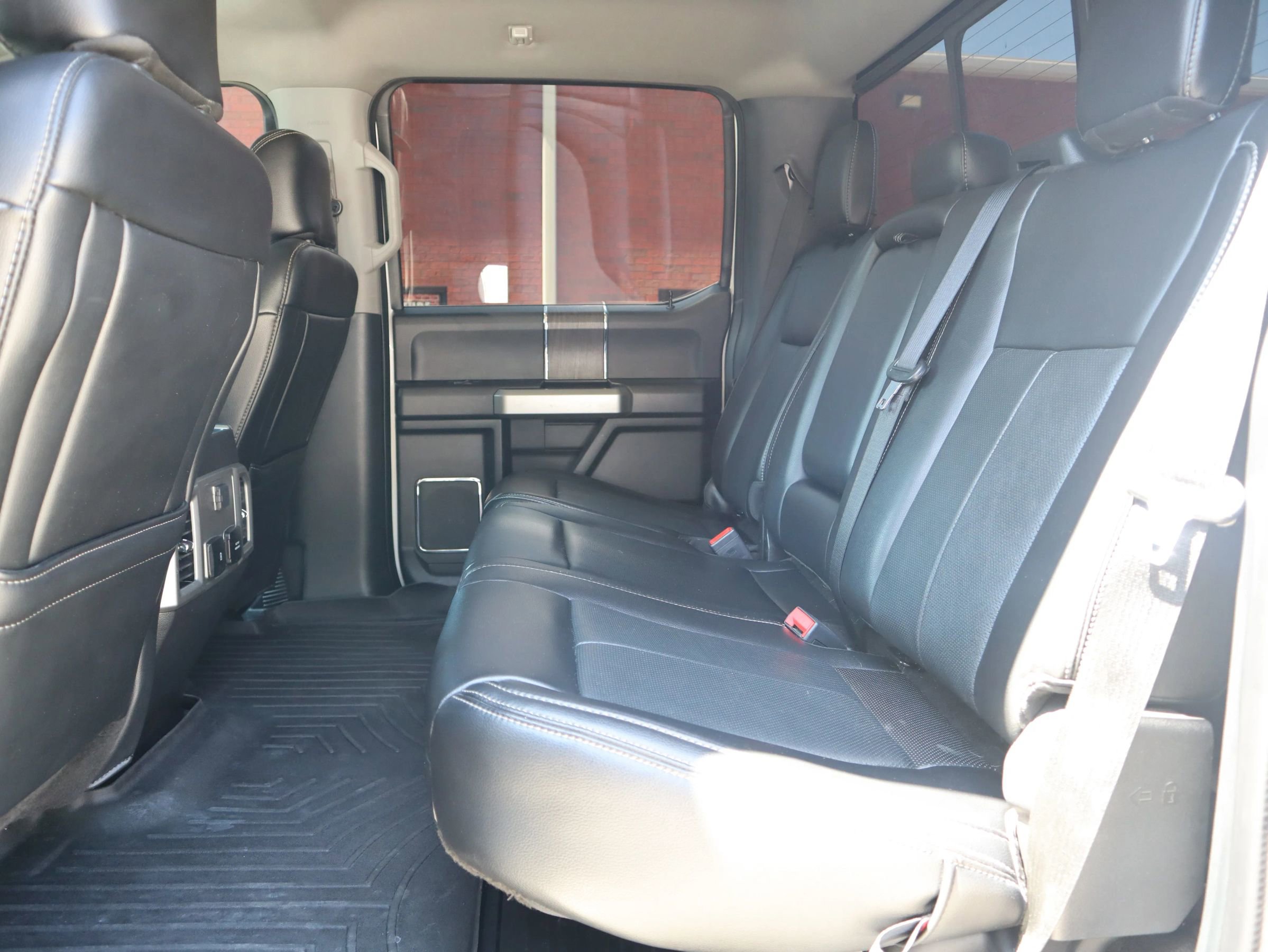 Used 2021 Ford F350 Lariat w/ Lariat Ultimate Package image 30