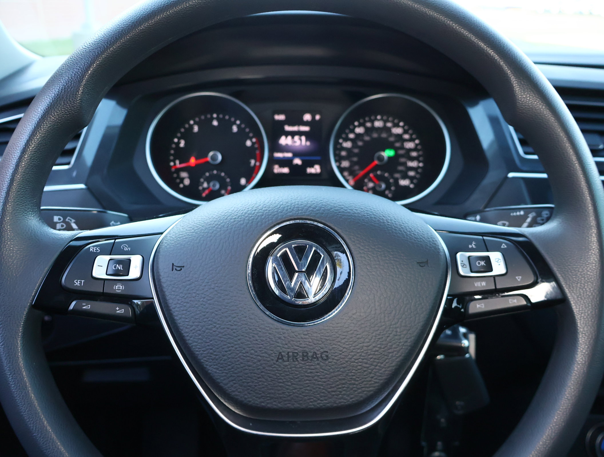 Used 2021 Volkswagen Tiguan S image 10