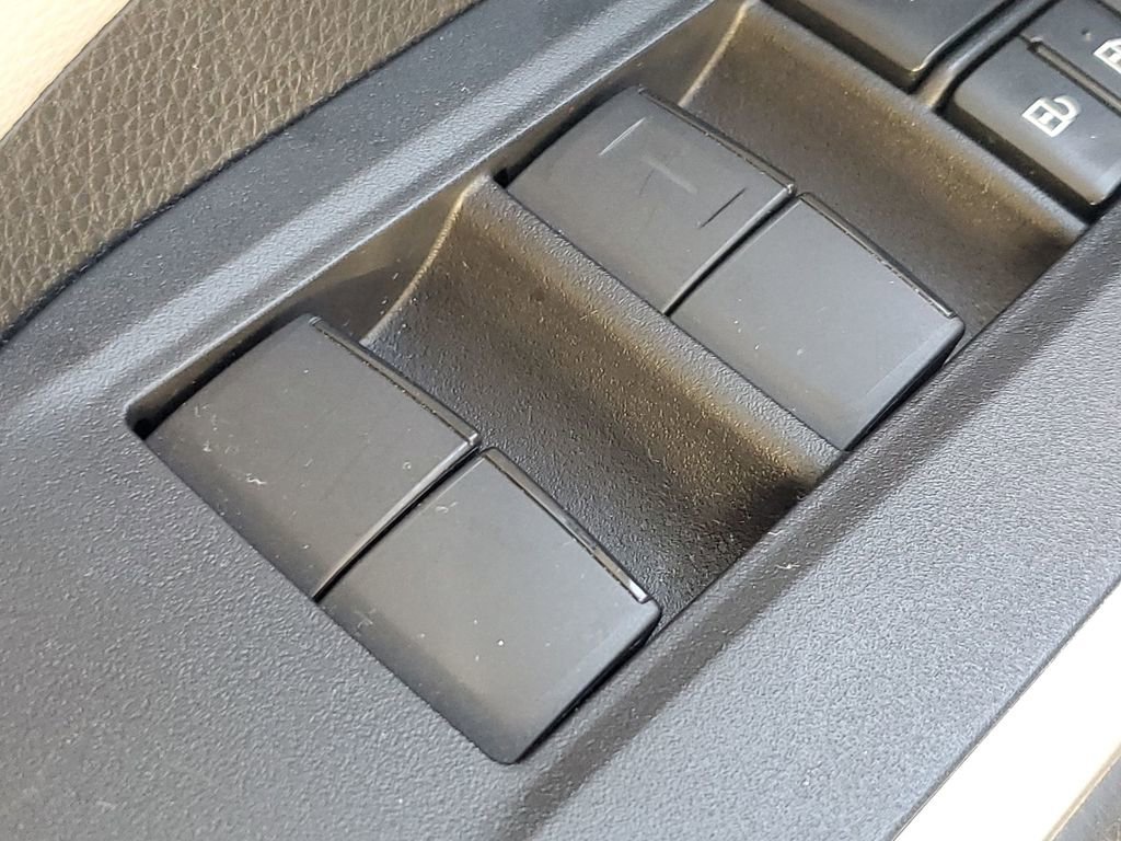 Certified 2021 Toyota RAV4 XLE w/ Convenience Package image 33