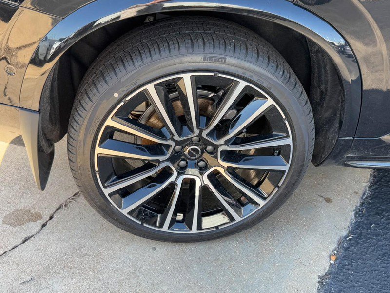 New 2026 Volvo XC90 B6 Ultra w/ Protection Package image 4