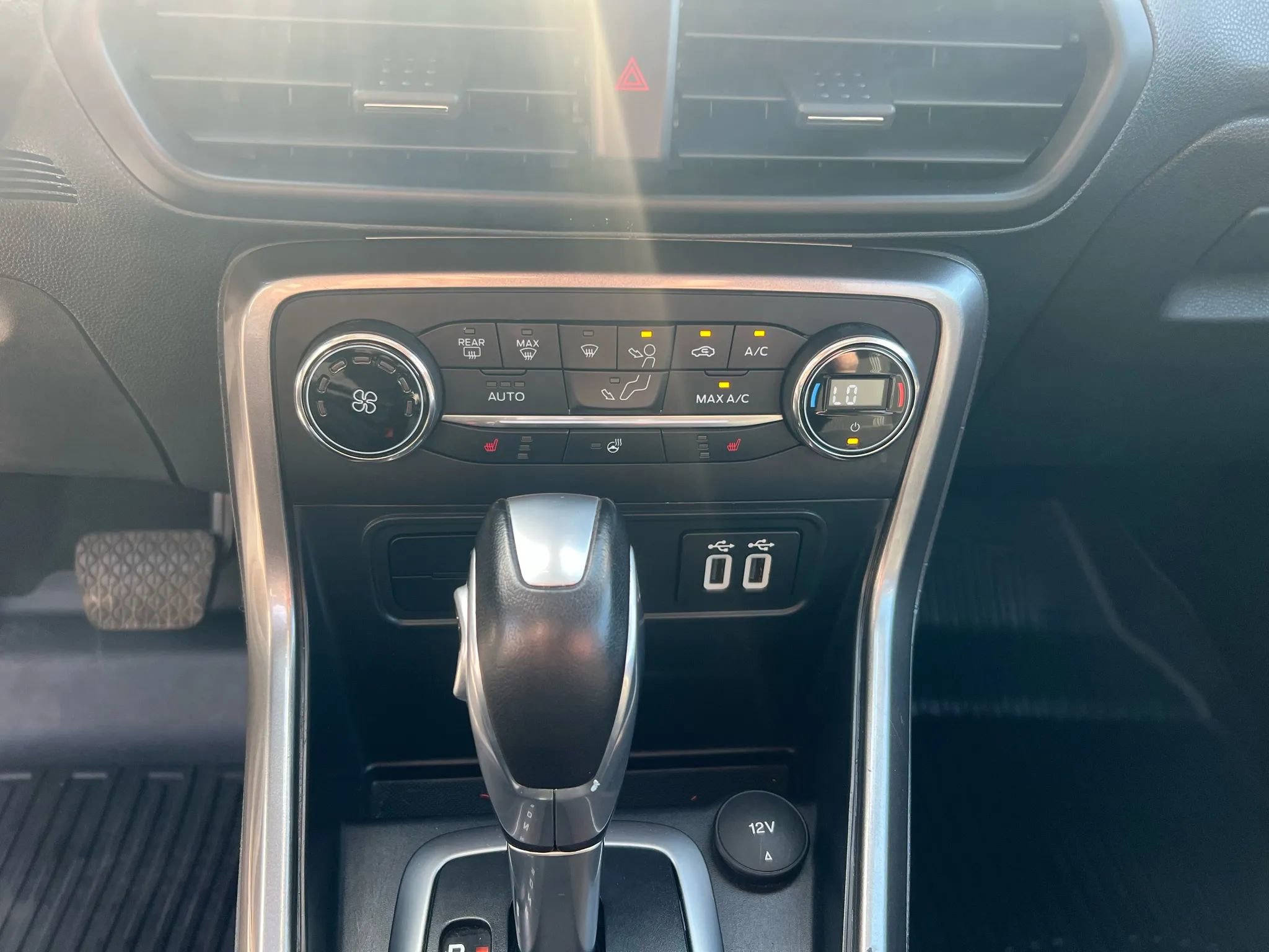 Used 2020 Ford EcoSport SES w/ SES Black Appearance Package image 25