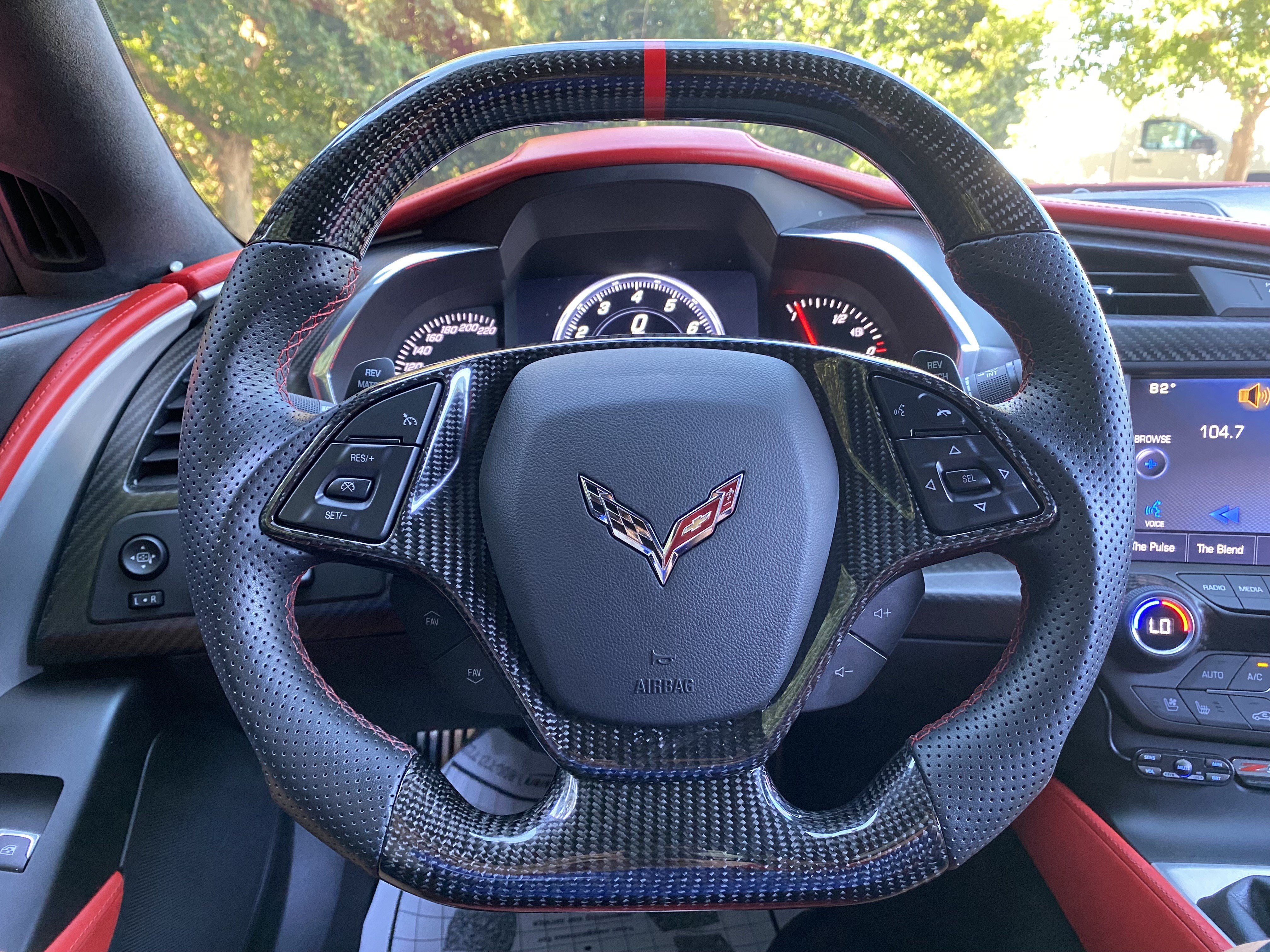 Used 2015 Chevrolet Corvette Z06 w/ 3LZ Preferred Equipment Group RWD image 18