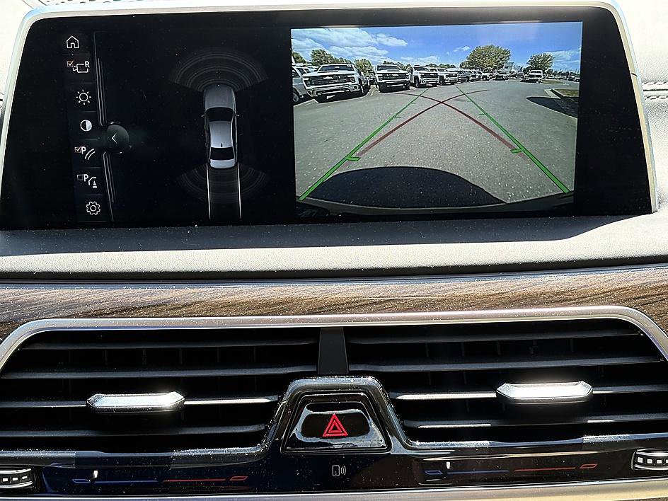 Used 2016 BMW 750i xDrive AWD/4WD image 23