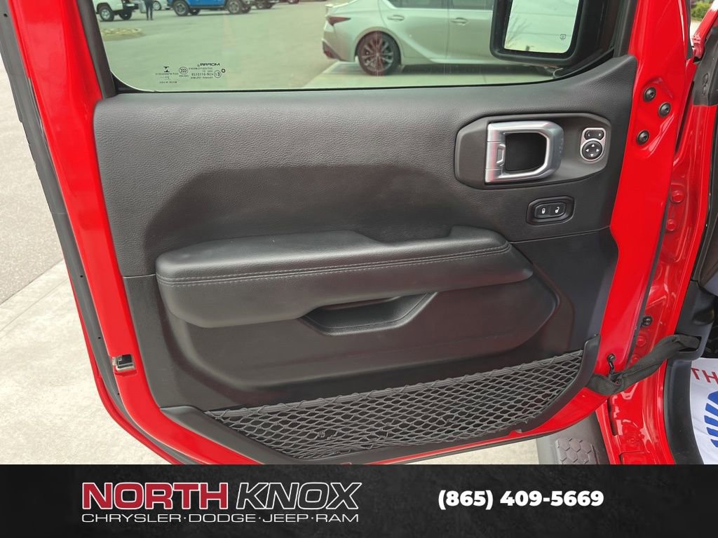 Used 2021 Jeep Wrangler Unlimited Sahara AWD/4WD image 5