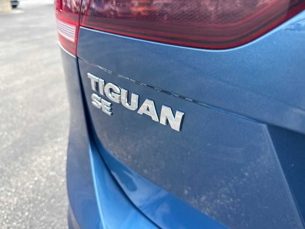 Used 2020 Volkswagen Tiguan SE AWD/4WD image 11