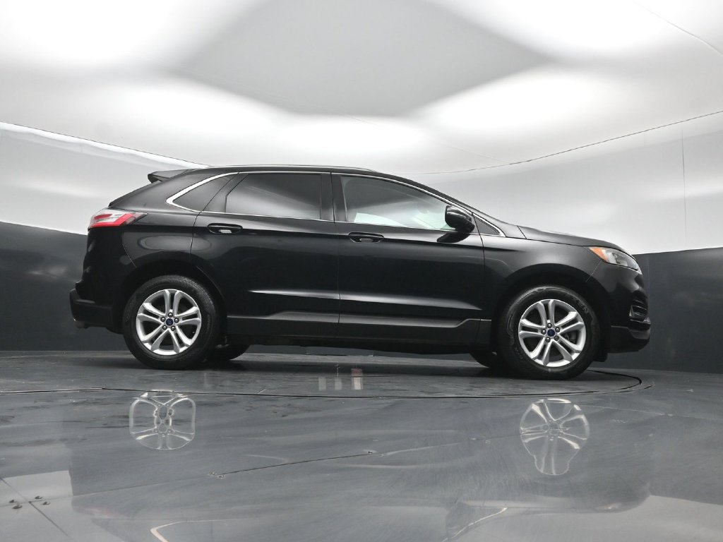 Used 2019 Ford Edge SEL w/ Equipment Group 201A AWD/4WD image 45