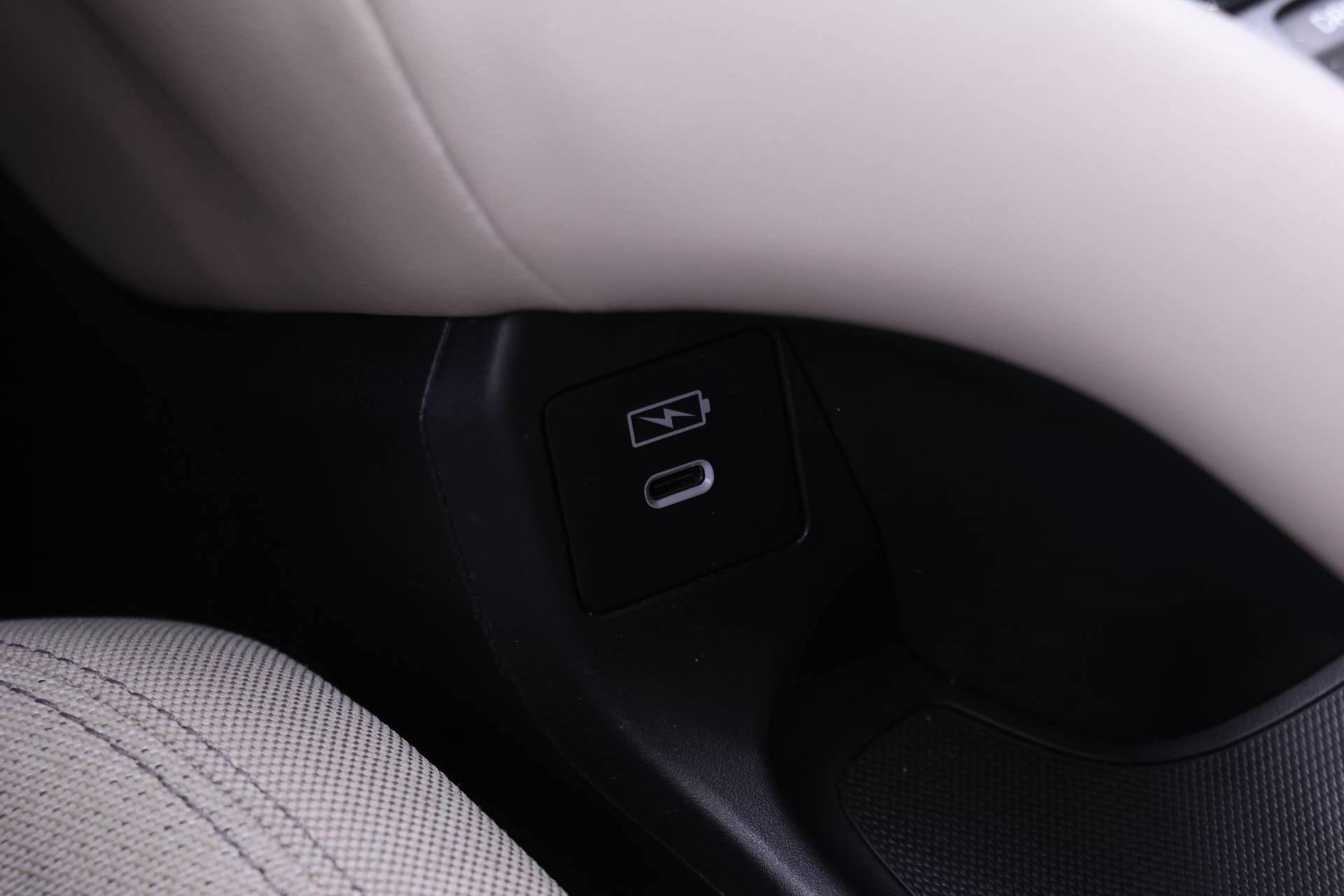 Used 2024 Honda HR-V LX image 9