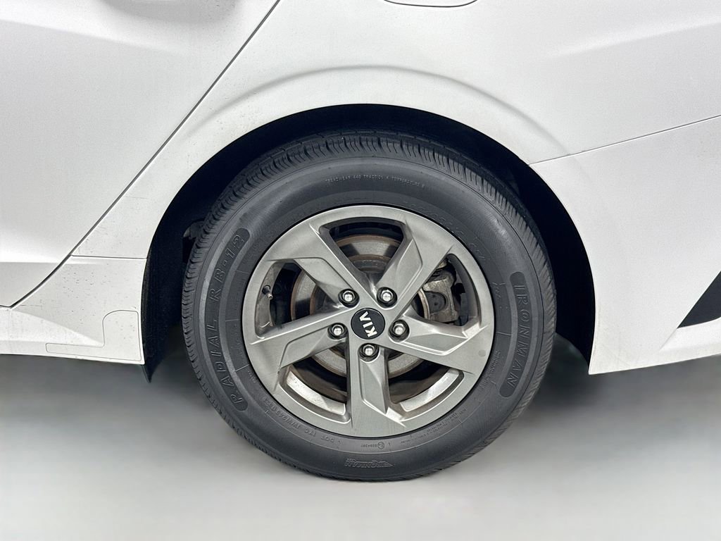 Used 2021 Kia K5 LXS image 12