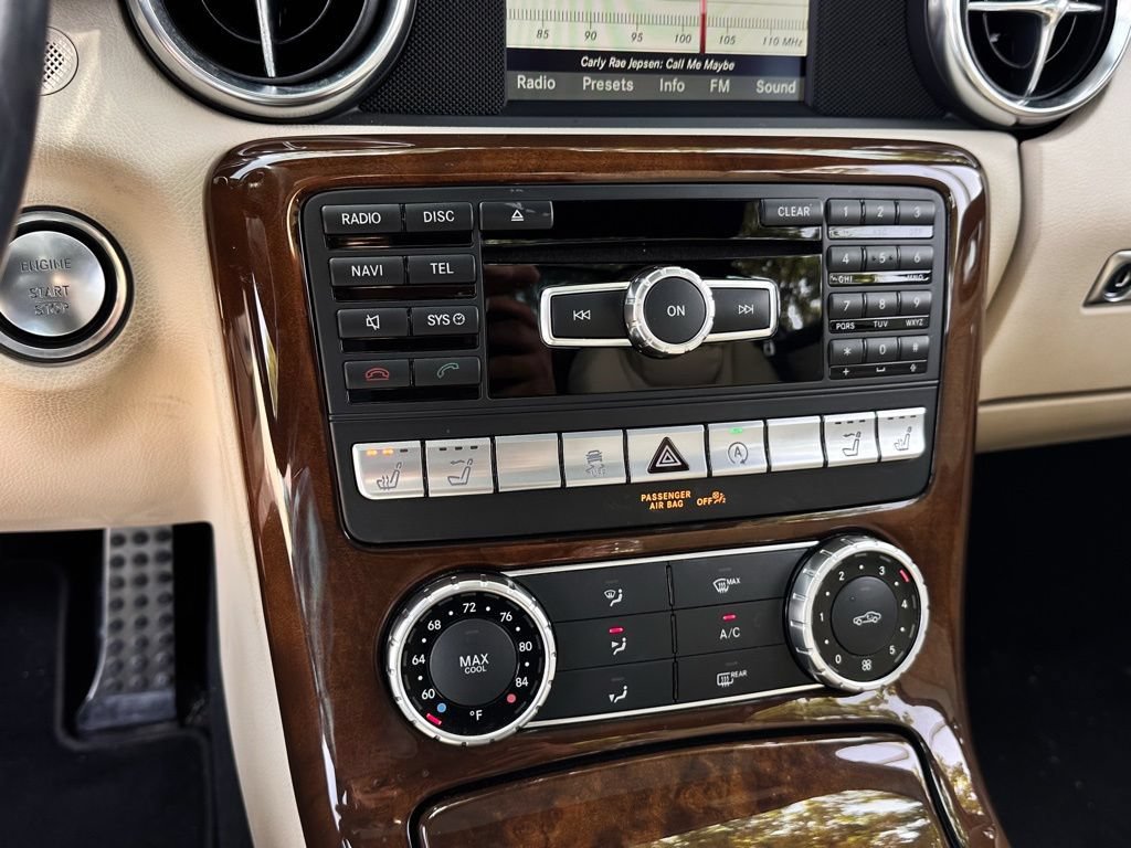 Used 2016 Mercedes-Benz SLK 300 image 11