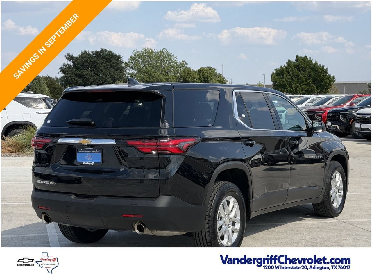 Used 2023 Chevrolet Traverse LS AWD/4WD image 5