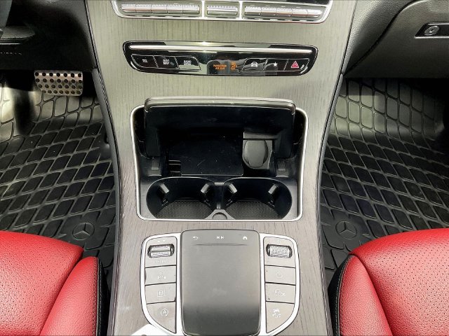 Used 2022 Mercedes-Benz GLC 300 4MATIC image 17