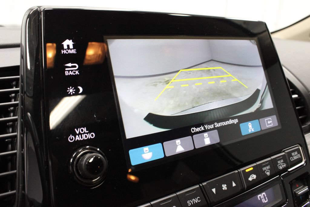 Used 2023 Honda Odyssey Elite image 3