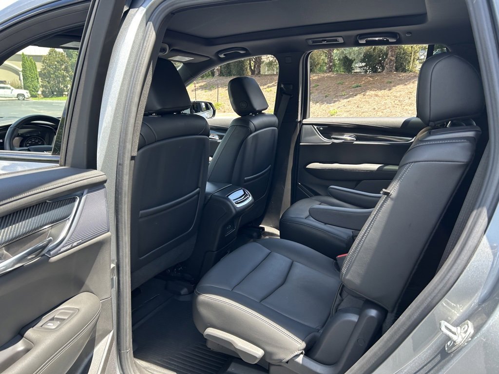Used 2024 Cadillac XT6 Sport w/ Technology Package image 41