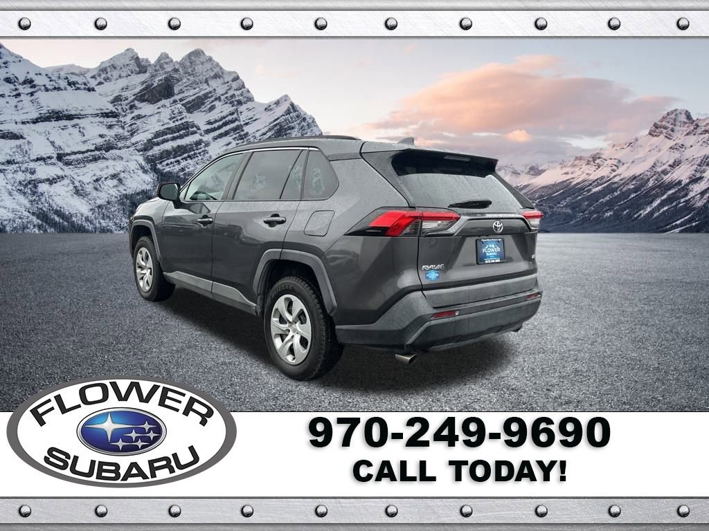Used 2019 Toyota RAV4 LE image 5