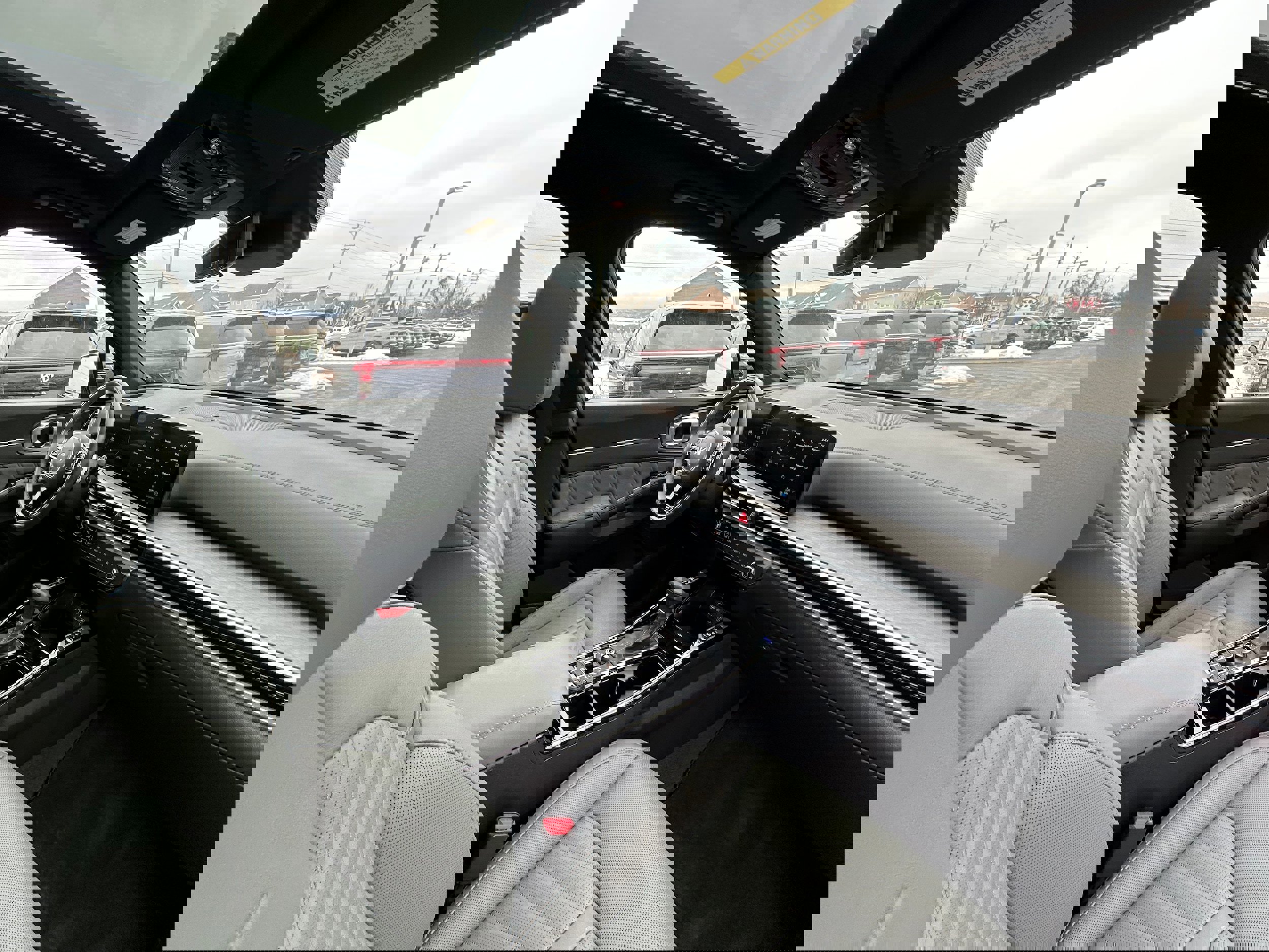 Used 2025 Kia Sorento SX Prestige w/ Sage Leather Package image 34