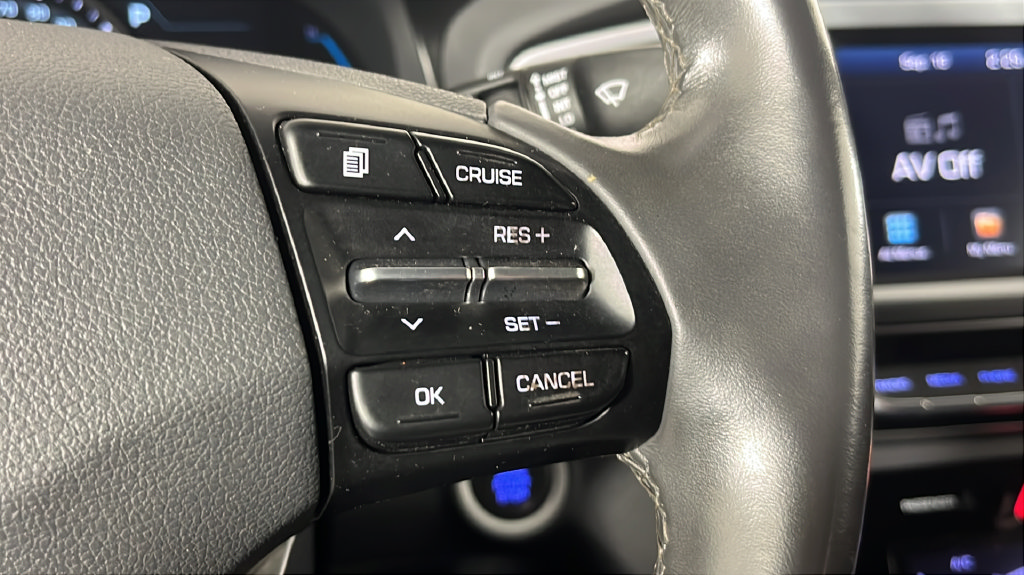 Used 2018 Hyundai Ioniq Limited FWD image 25
