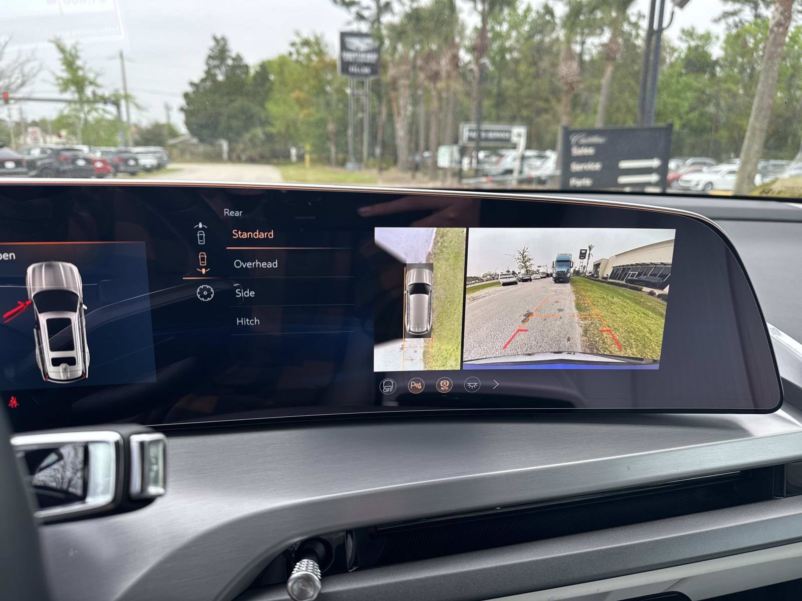 New 2026 Cadillac Vistiq Sport AWD/4WD image 26