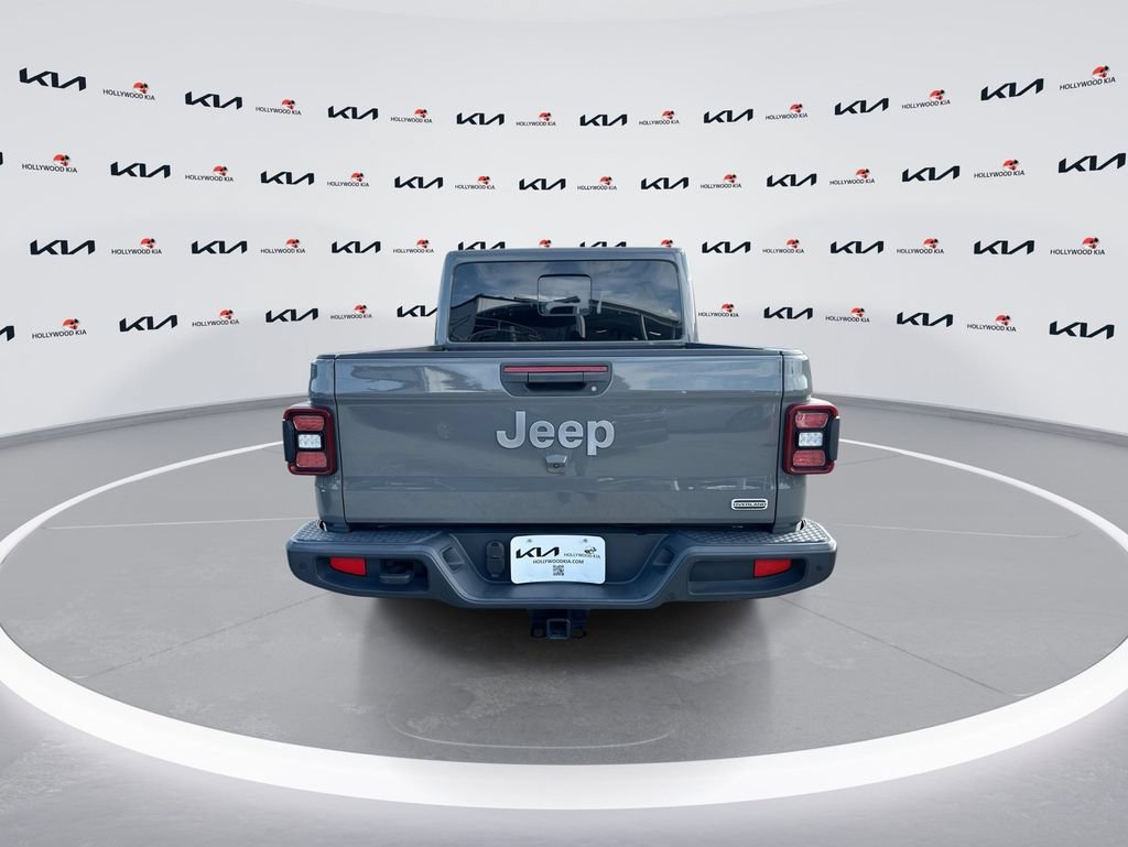 Used 2021 Jeep Gladiator Overland AWD/4WD image 7