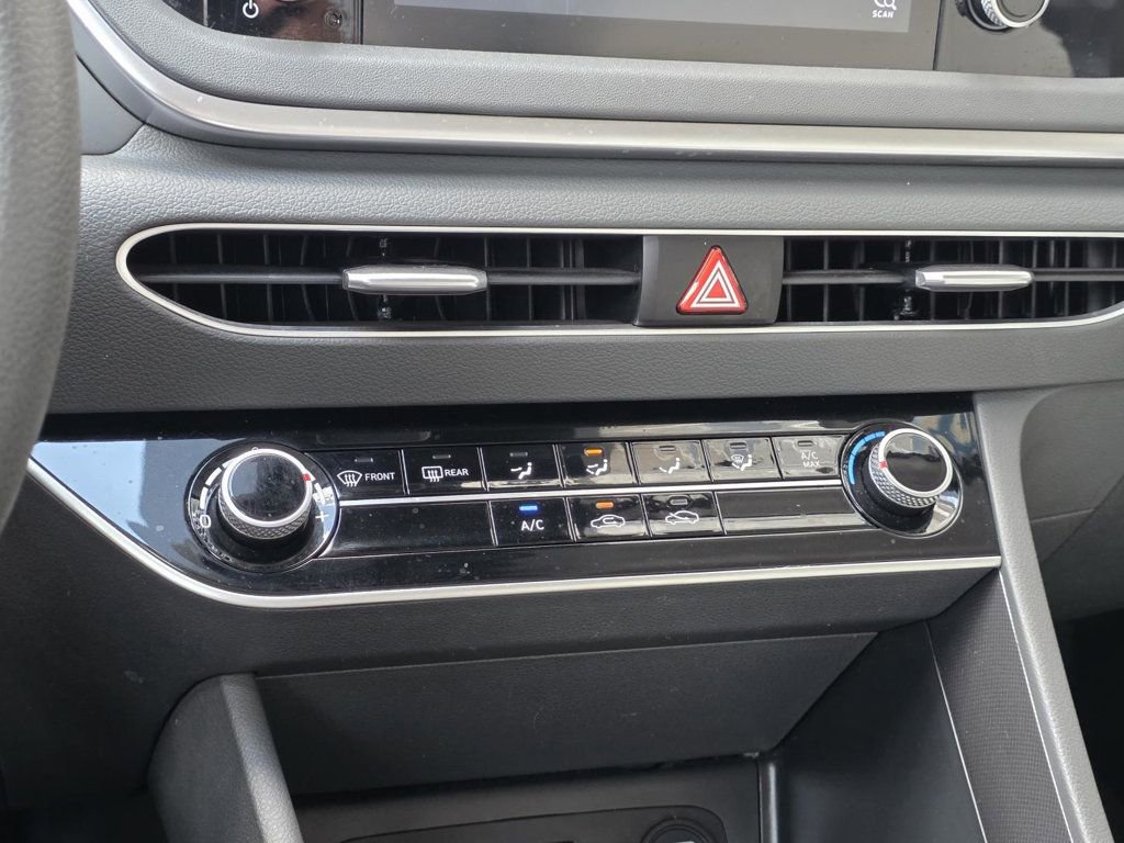 Used 2023 Hyundai Sonata SE image 14