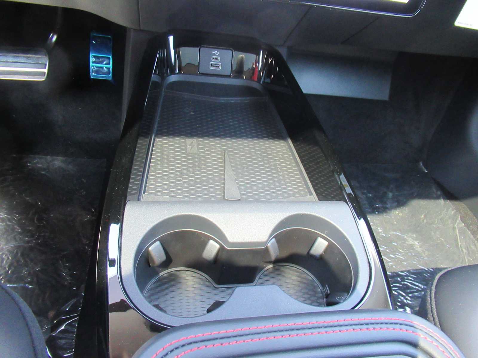 New 2026 Ford Mustang Mach-E Premium w/ Sport Appearance Package AWD/4WD image 25