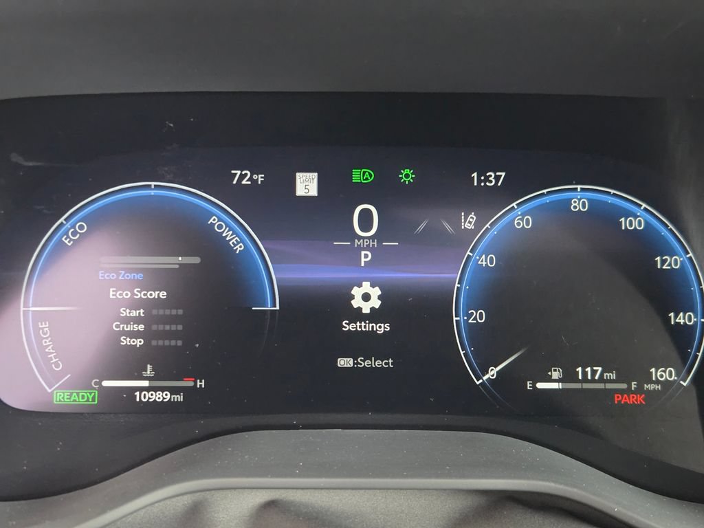 Used 2025 Toyota Sienna Platinum AWD/4WD image 30