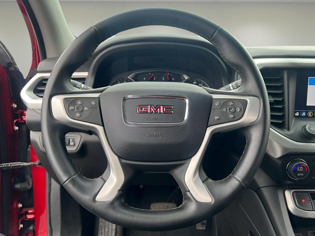 Used 2023 GMC Acadia SLT FWD image 16