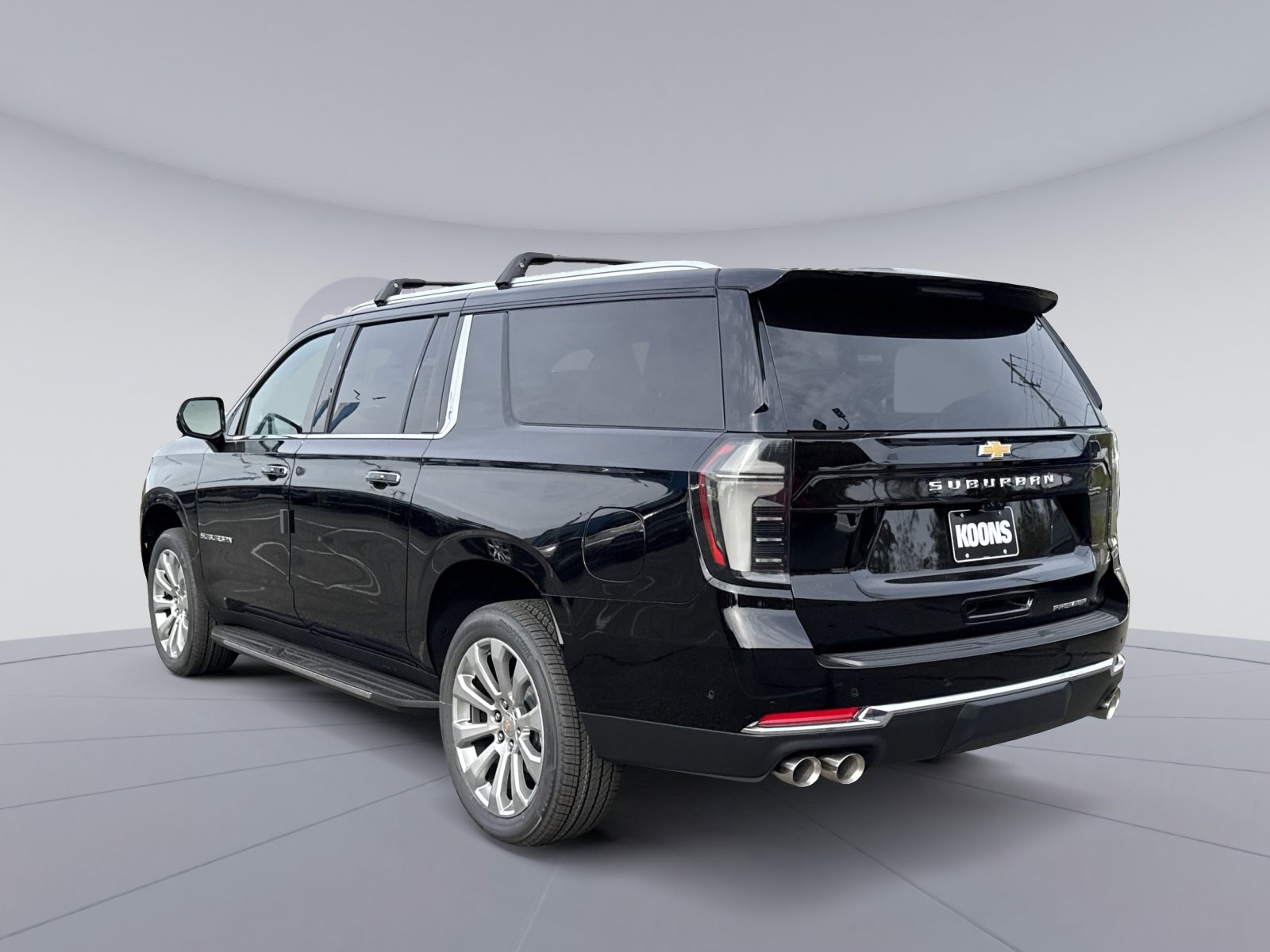New 2026 Chevrolet Suburban Premier image 4
