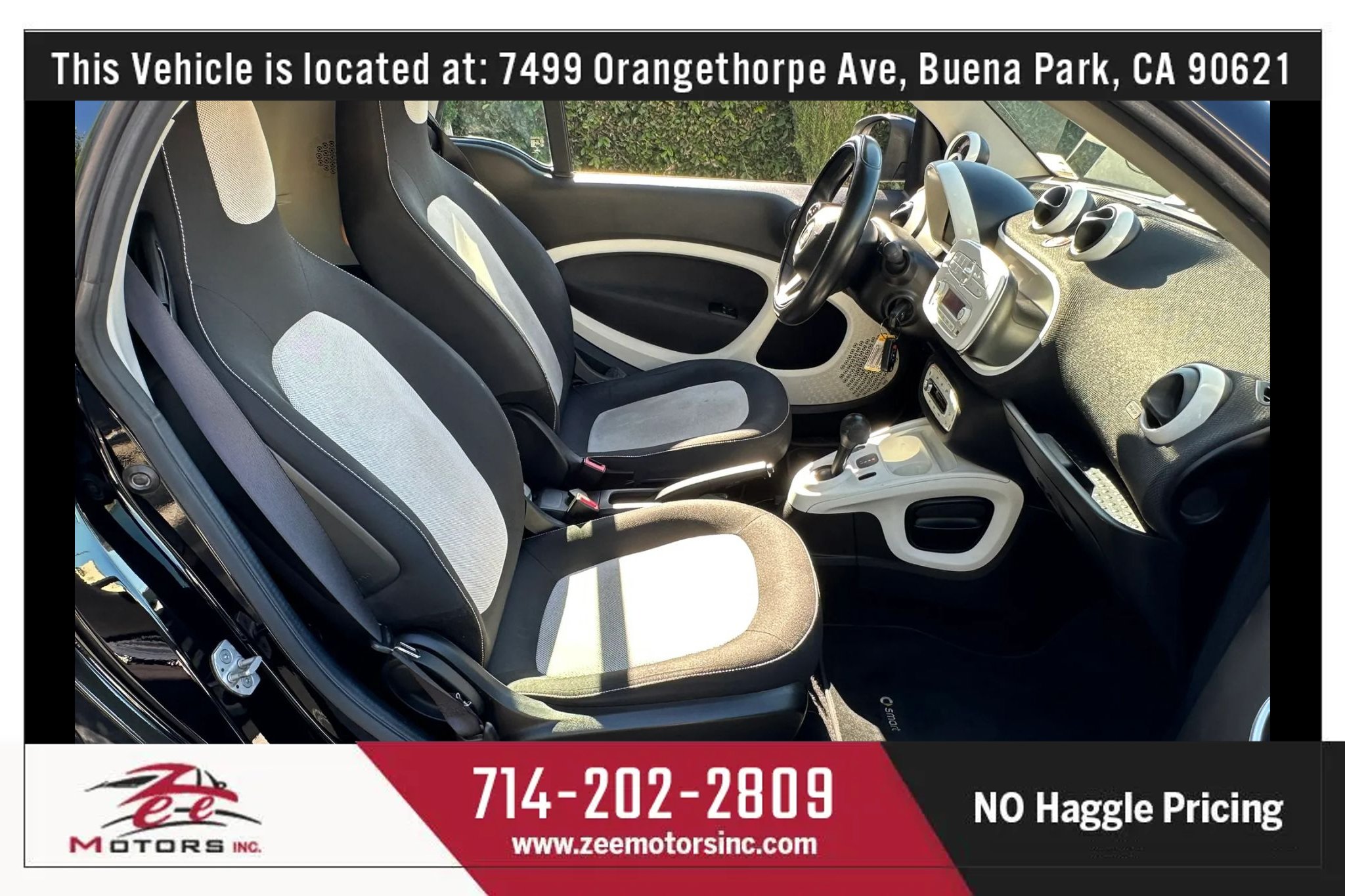 Used 2016 smart fortwo passion RWD image 19