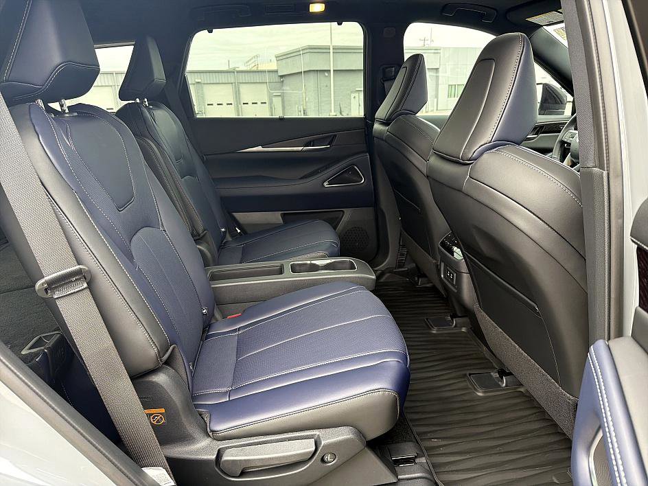 New 2026 INFINITI QX60 Sport image 22