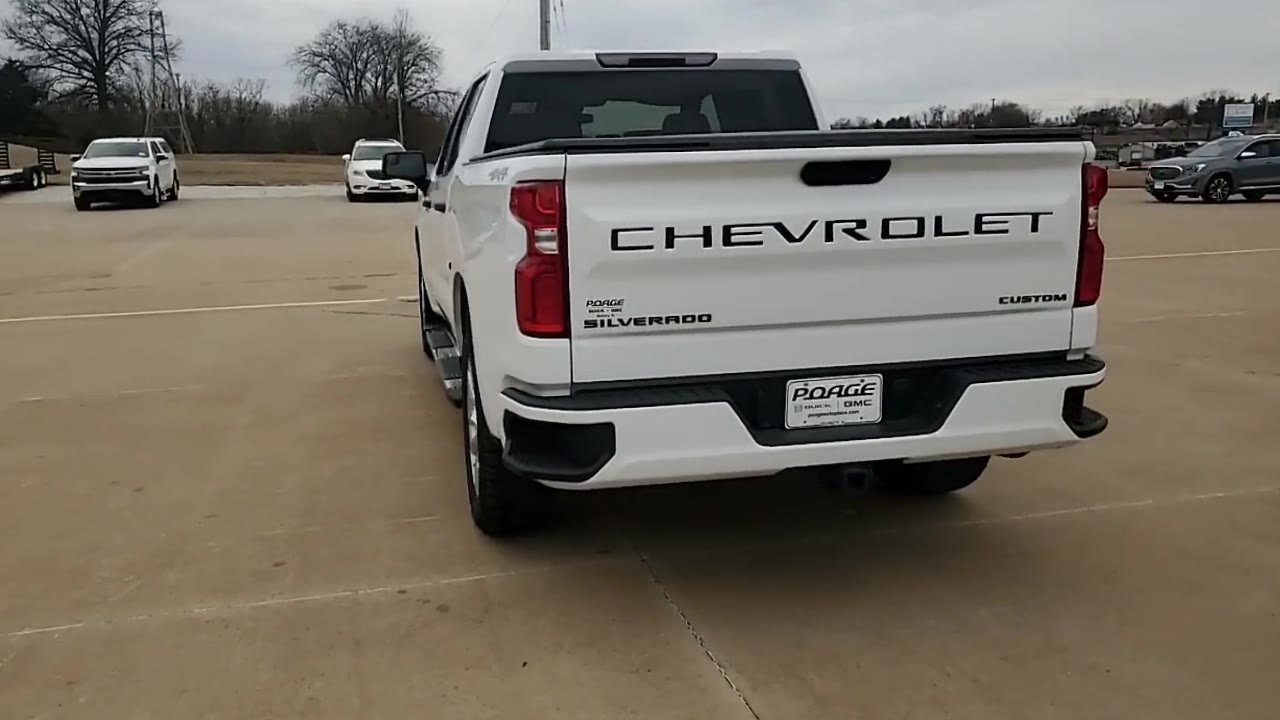 Certified 2022 Chevrolet Silverado 1500 Custom w/ LPO, Dark Essentials Package AWD/4WD image 7