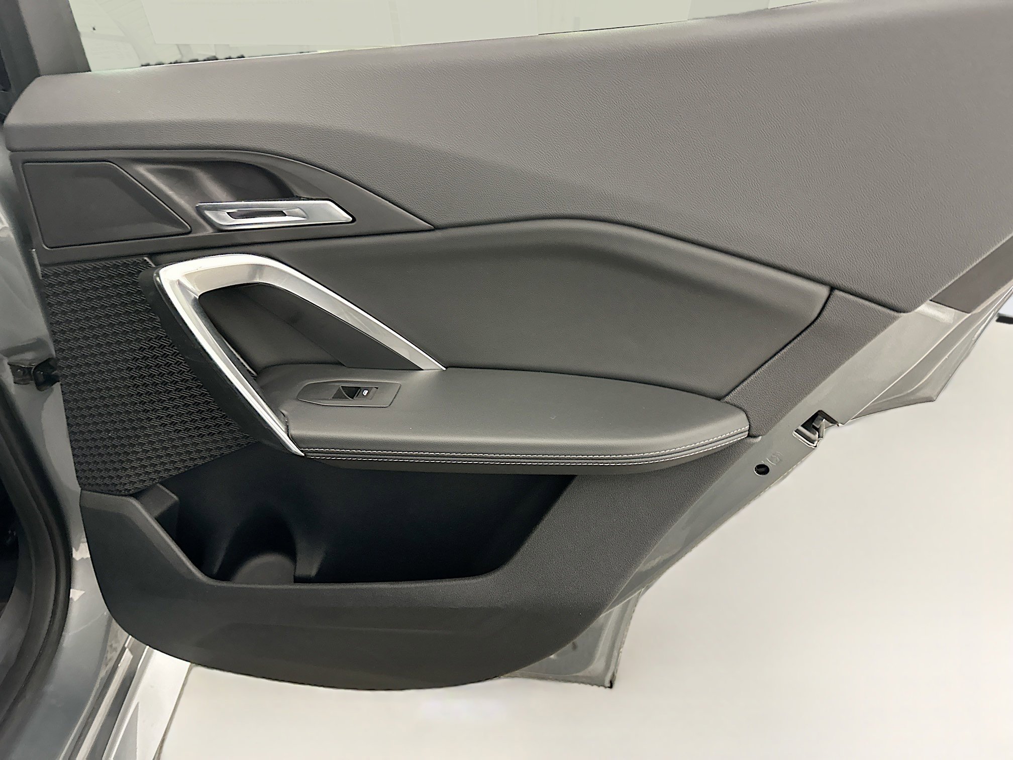 Used 2025 BMW X2 xDrive28i image 32