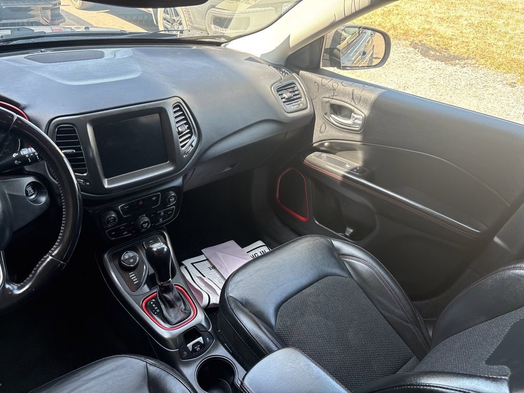 Used 2019 Jeep Compass Trailhawk image 10