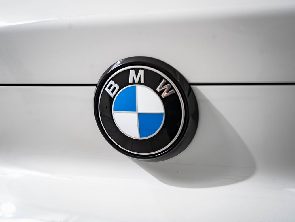 New 2026 BMW X6 xDrive40i w/ Climate Comfort Package image 18