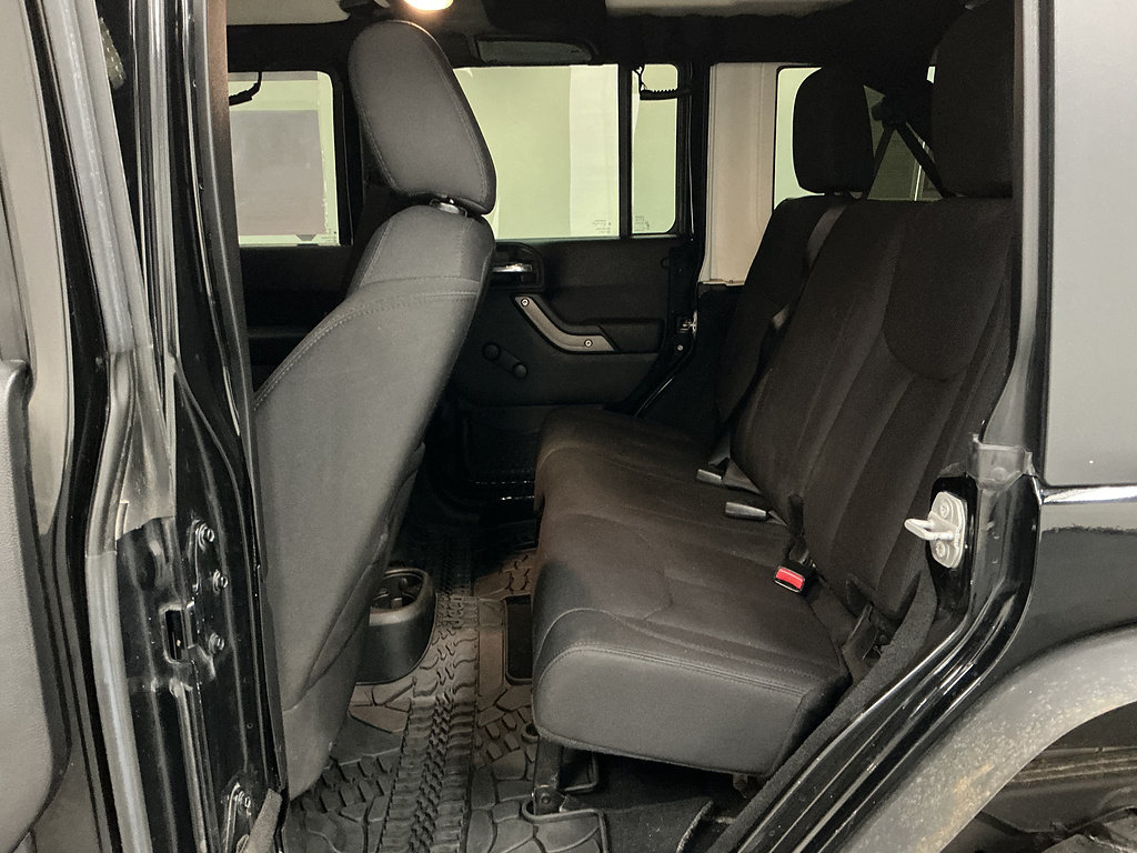 Used 2015 Jeep Wrangler Unlimited Sport w/ Max Tow Package AWD/4WD image 19