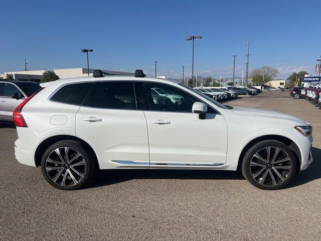Used 2023 Volvo XC60 B5 Ultimate w/ Climate Package FWD image 2