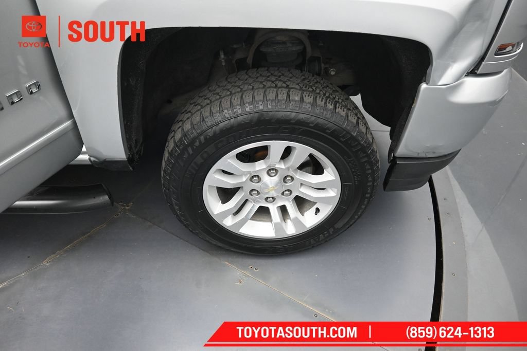 Used 2017 Chevrolet Silverado 1500 LT w/ All Star Edition AWD/4WD image 31