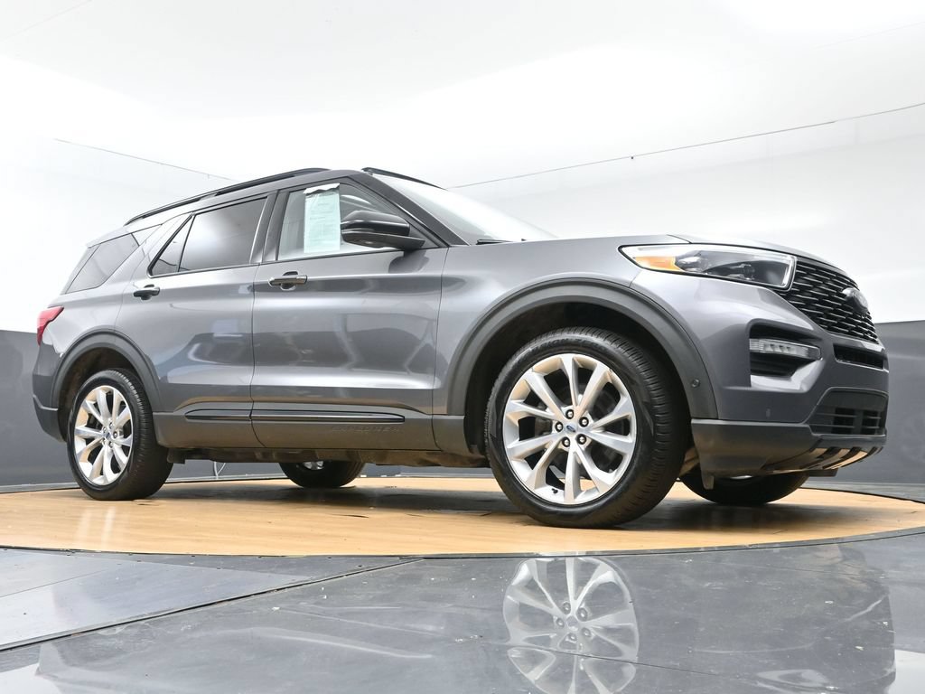 Used 2021 Ford Explorer Platinum w/ Premium Technology Package AWD/4WD image 50