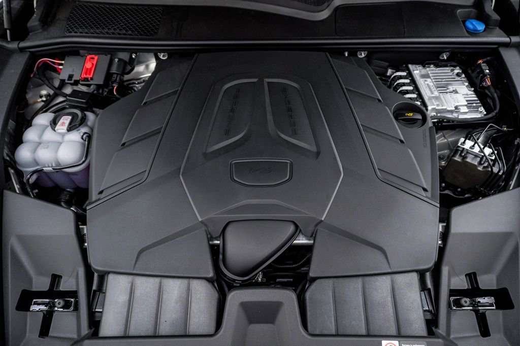 New 2026 Porsche Cayenne image 29